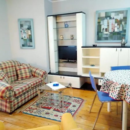Comfortable In 60 M² Garden View Llanes
