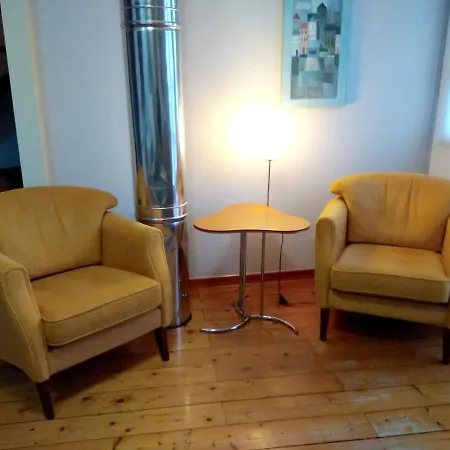 Comfortable In 60 M² Garden View Apartmán Llanes